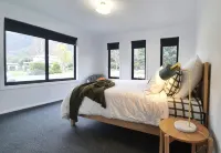 Jimmara House- Modern central holiday home. - 3-Sterne