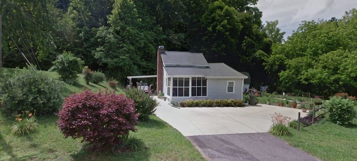 Tranquil Country Home with Beautiful Crowders Mountain View Hotels in Gaston County