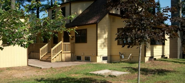 Spacious newly remodeled pet-friendly home Ξενοδοχεία στην πόλη St. Germain