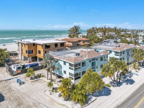Sandy Cheeks & Barefeet, Gorgeous Interior Gulf Beach Place, Pool, on Beach Side - Pools