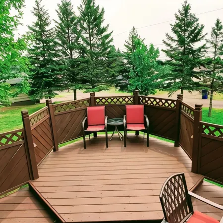 Spacious family home with quick & easy access to outdoor trails.
