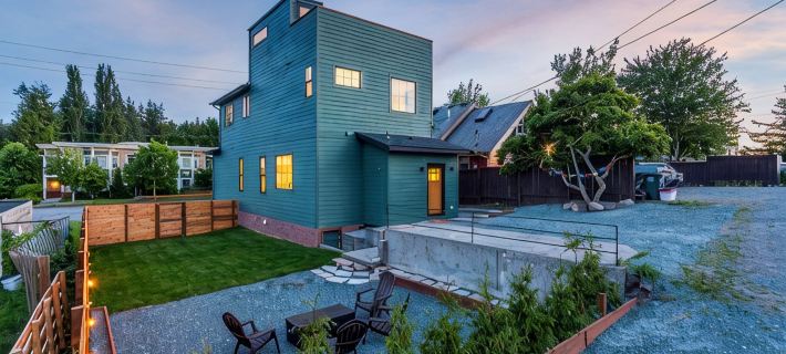 Fairhaven Luxury With Rooftop Deck and Ocean Views Ξενοδοχεία στην πόλη Bellingham