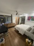 3b/2b "Beadle Box" Architectural Loft w/ Doghouse + Golf - شرفة