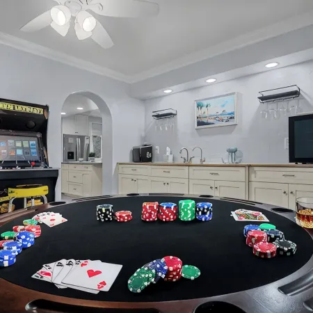 The Ideal Coastal Retreat: Beach/Casino/Marina