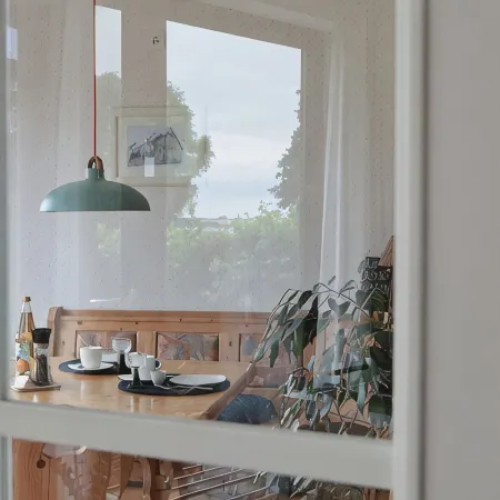 A Small, Lovingly Decorated Vacation Home Right on Lake Uckersee