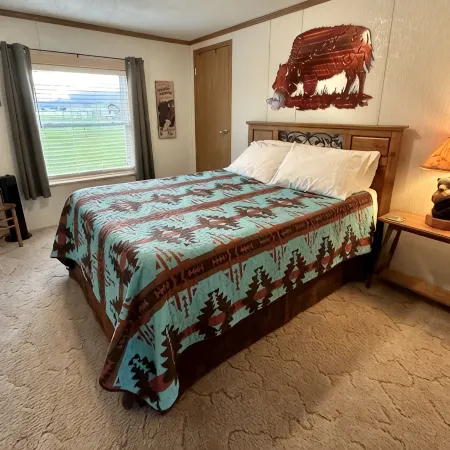 Summer & Winter Paradise, Stunning Mountain Views & Close To Yellowstone Park!