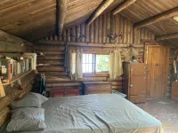 Walk to this secluded lakeside cabin in downeast Maine - Alphydda