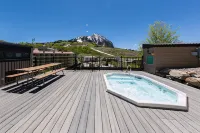 Rustic Modern Retreat! 3bed/2bath Close to Lifts - 3-Sterne
