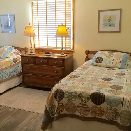 Soundfront Property With Gorgeous Sunsets And Easy Access For Water Sports!!