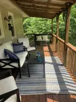 Whitley Woods Cottage, secluded on 80 acres, Chadwick MO - Homestays