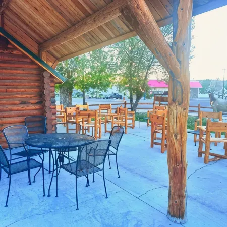 Elk Antler Inn