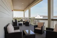 Hotel Whiskey in Pascagoula - Parking