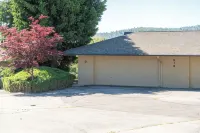 Wapato Point Halmalka Condo 514-B Close to Outdoor Pool, Sandy Beach Amenities - ブティック