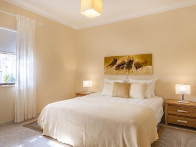 Cliff Gardens Family Duplex