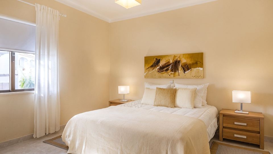 Cliff Gardens Family Duplex