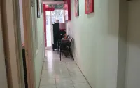 Lestari Homestay - Homestay