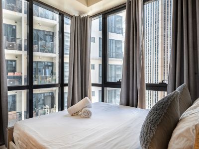 Posh 2Br 2 Blcny nr Venice Mall, BGC nr T3 200mbps