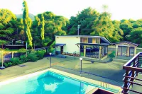 Cerca Parola Beach Resort - Pools