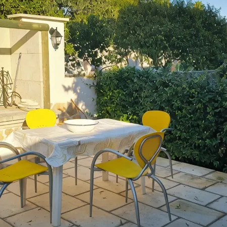 Spacious house in a quiet hamlet near the sea: 2bedrooms, 2bathrooms and garden
