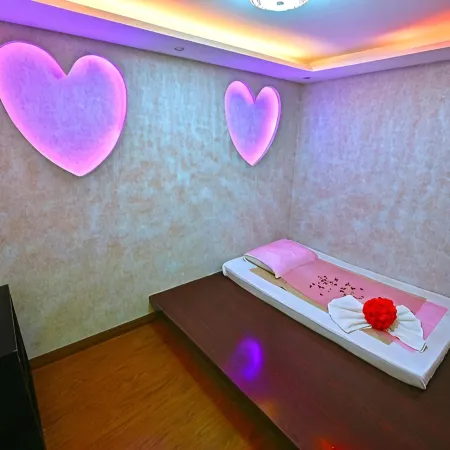 Ewan Ajman Suites Hotel