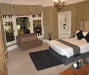 Monties Guest House - Adults Only - 3 ดาว