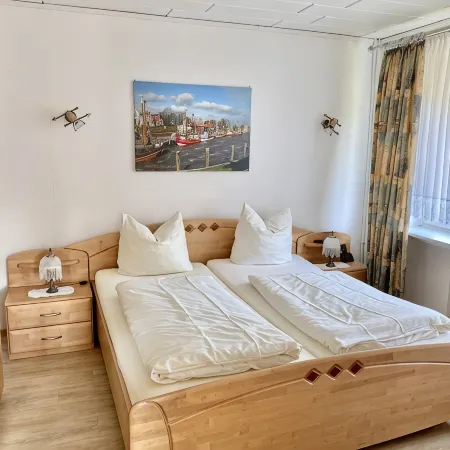 Vacation apartment, ground floor, WLAN, covered terrace, wood-burning stove