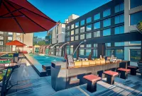 Indore Marriott Hotel - Parking
