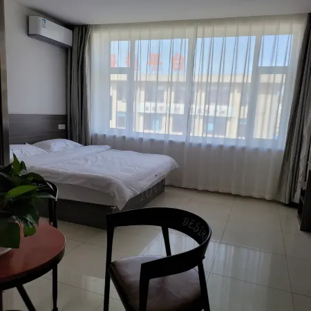 Baicheng Jinhu Hotel