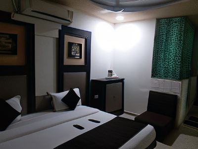 Deluxe Room with Air Conditioner