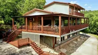 Beaver Lake Cottages Hotels in Township 1