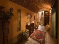 Cascina Baràc Hotels in Mango