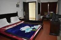 Gillanis Hotel Murree