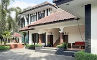 Hotel Pondok Indah Beach Pangandaran Hotels in Babakan