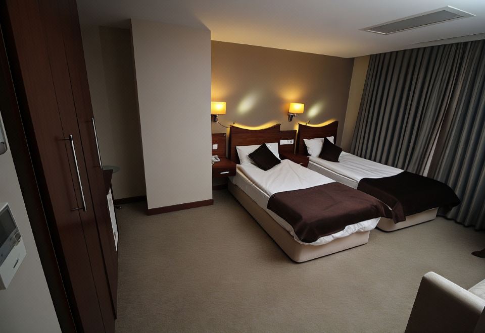 Vali Erdogan Konuk Evi Hitit Otel - Housity