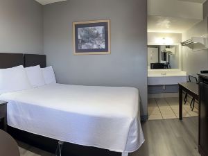 Americas Best Value Inn & Suites-Groves/Port Arthur