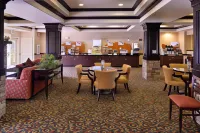 Holiday Inn Express & Suites LINCOLN-ROSEVILLE AREA by IHG - 3-Star