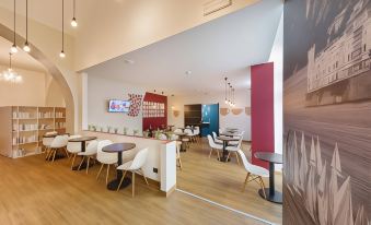 1. B&B 호텔 트..