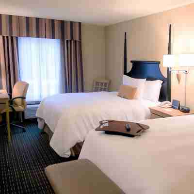 Hampton Inn & Suites Mobile Providence Park/Airport Rooms