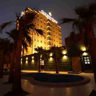 Golden Tulip Al Khobar Suites Hotel Exterior