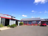 Adventure Lodge and Motels and Tongariro Crossing Track Transport