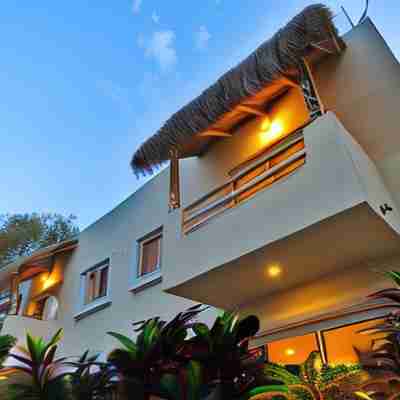 Hotel & Suites Oasis Bacalar Hotel Exterior