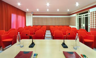 1. 호텔 컨티넨탈 ..