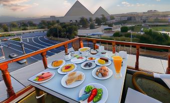 Turquoise Pyramids & Grand Egyptian Museum View Hotel