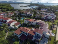 Romantic Retreat 43B Hotels in Dickenson Bay
