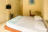 Wisma Pinggir Mitra RedDoorz Hotels in West Tanjungpinang