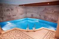 Avrora Hotel