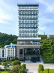 Wyndham Garden Legend Halong Các khách sạn gần Làng chài Cửa Vạn