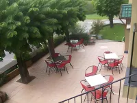 Hotel Restaurant Rive Gauche Hotels in Bersac-sur-Rivalier