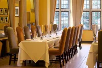 The Hare & Hounds Hotel - breakfast