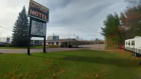 Northlander Motel - Motel